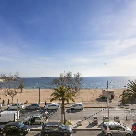 Front De Apartmán *